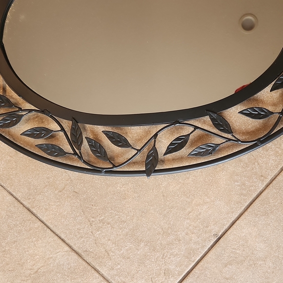 Bathroom mirror - Picture 3 of 3